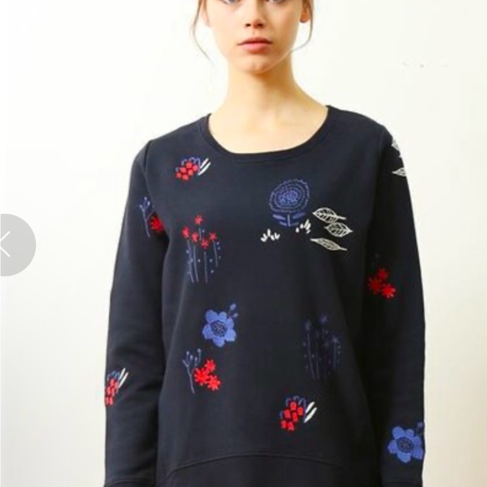 Graniph Floral Embroidered Navy Sweatshirt